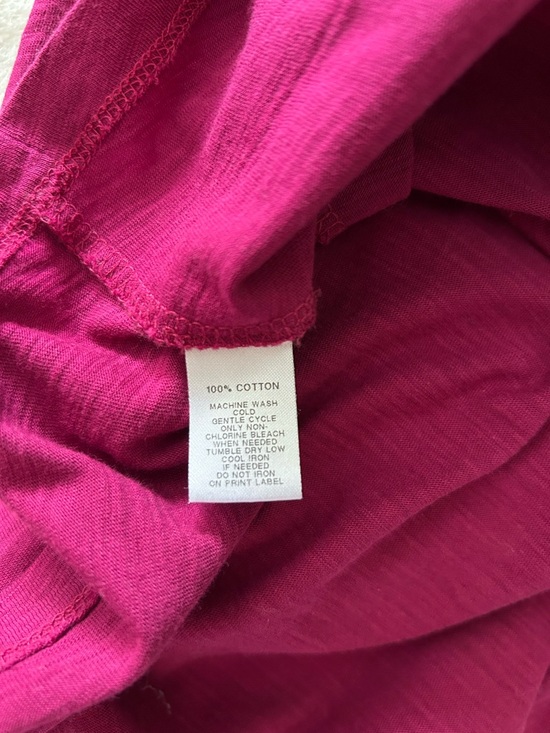 LOFT Short Sleeve Scoop Neck Tee in Raspberry - Picture 4 of 4